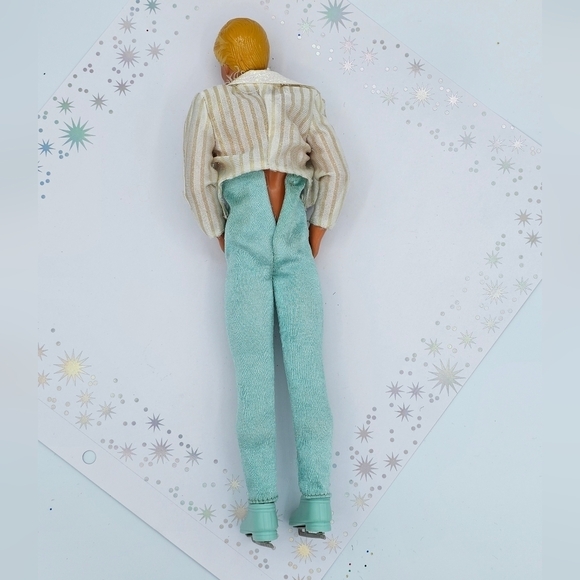 1989 Ken Ice Capades Doll - Picture 5 of 7